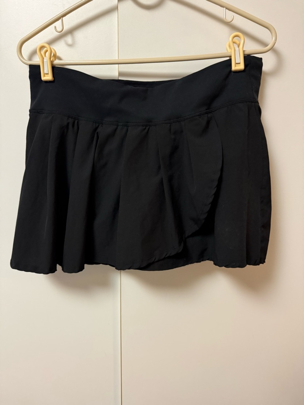 Joylab women’s Black Athletic Skirt with Built-In Shorts Sz XL active tennis